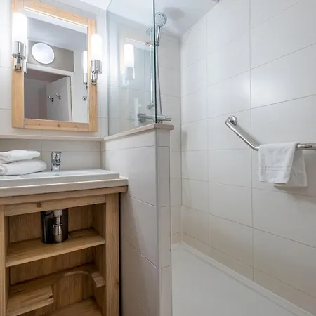 Lejlighedshotel Pierre & Le Peillon 5*