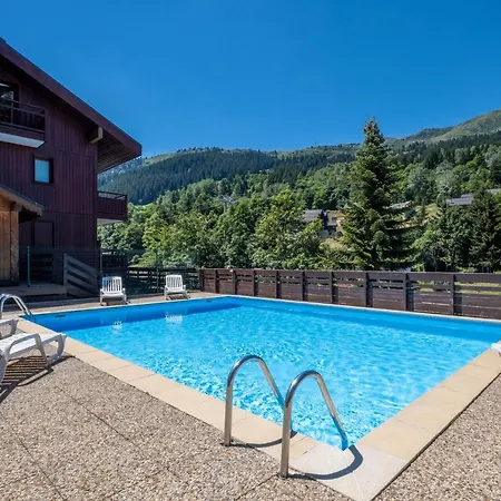 Pierre & Le Peillon Aparthotel Meribel