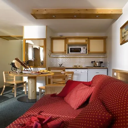 Pierre & Le Peillon 3*