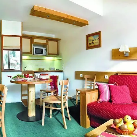 Pierre & Le Peillon Lägenhetshotell